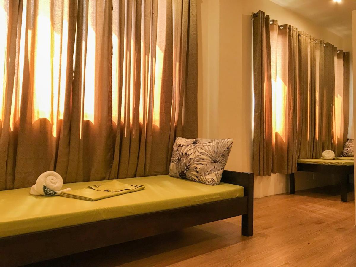 E.I. Suites Siquijor Exterior photo